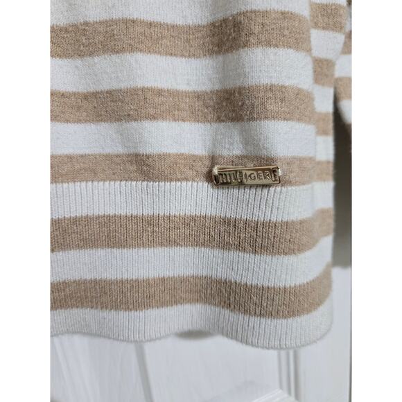 Tommy Hilfiger large women's tan and cream colored striped turtle neck sweater - Picture 3 of 11